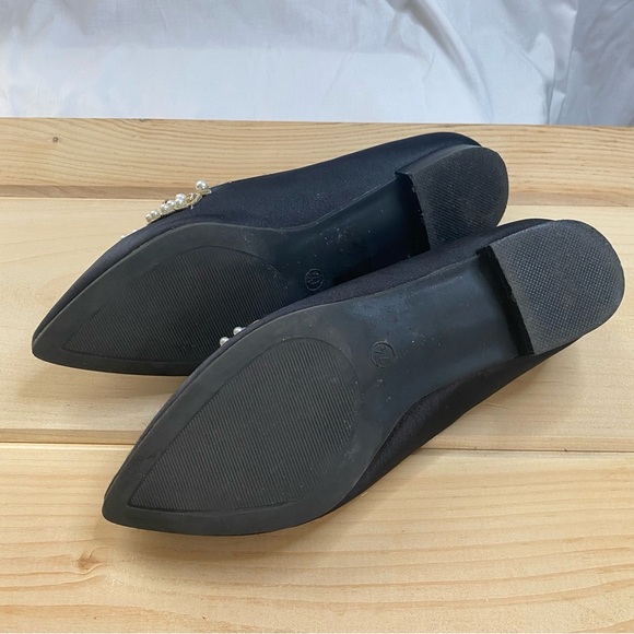 Versona Black Flats with Pearl Embellishments - Picture 2 of 7